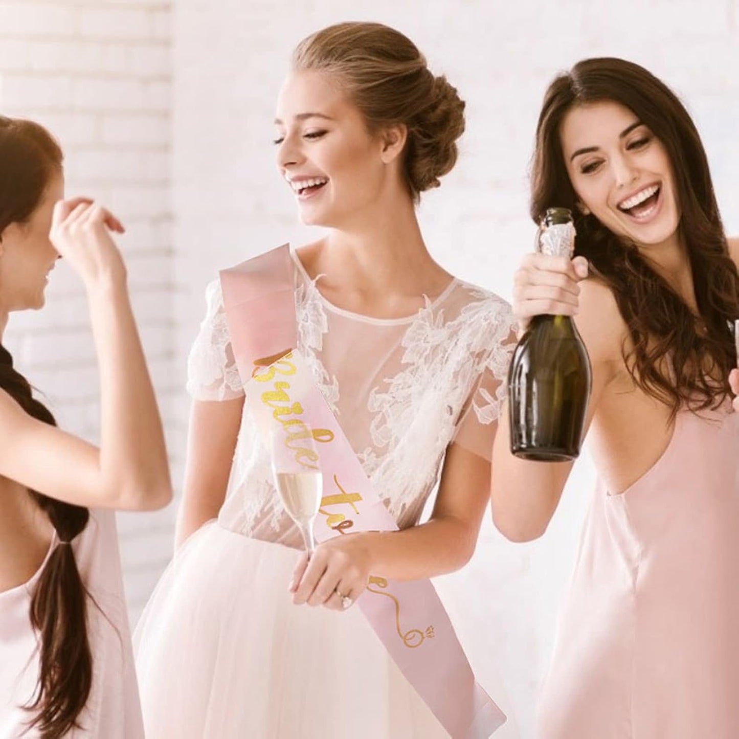 Deko Schärpe Set, 15PCS Braut to Be und Team Bride Schärpe Set mit 10 Team Bride Schärpe, 1 Braut Schärpe, Schleier, Abzeichen, Tiara, Tattoos, Accessoires Frauen für Junggesellinnenabschied